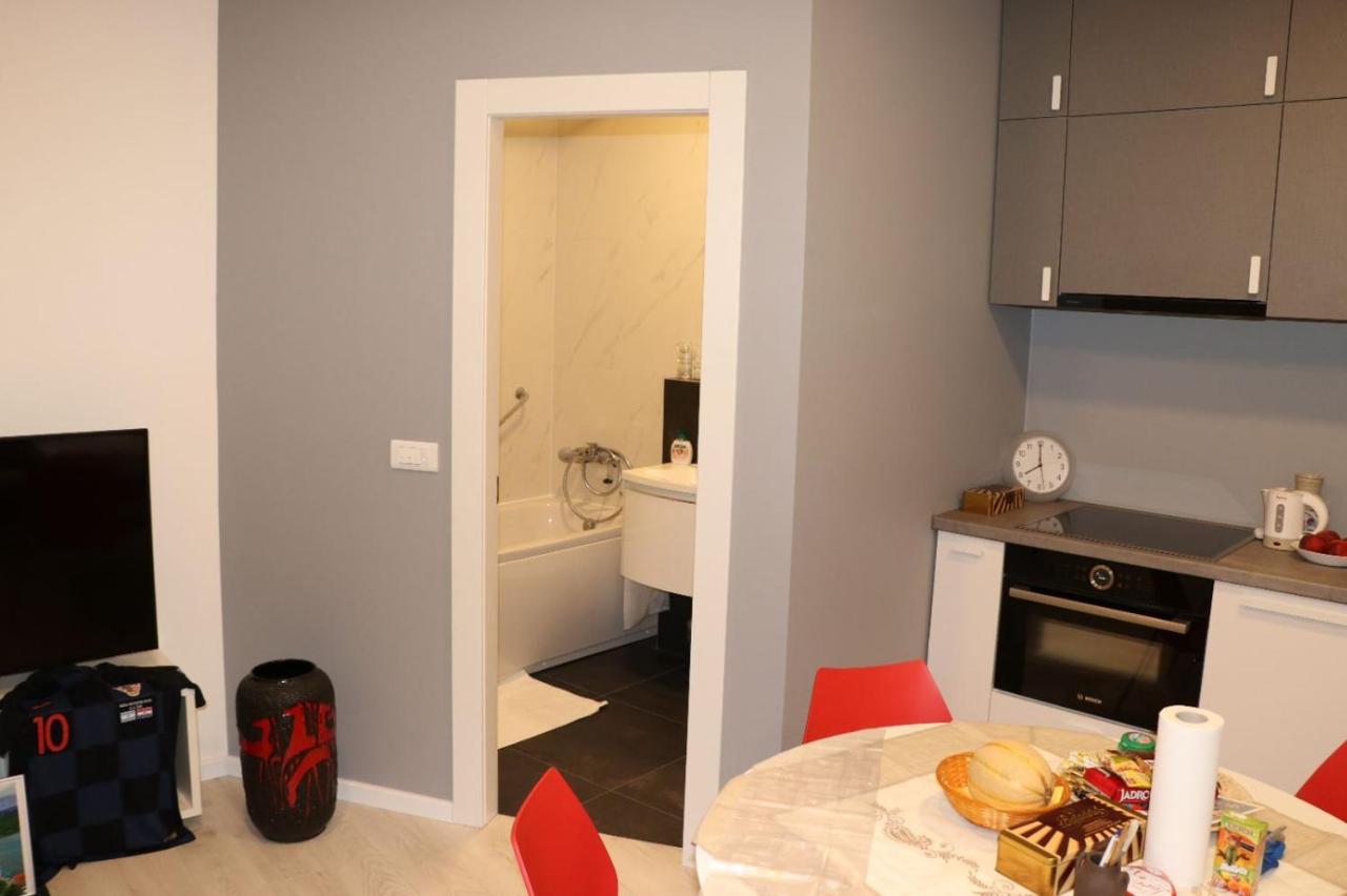 Gusar -top Position, Close To The Center And The Beach, Fully Equipped * Omis