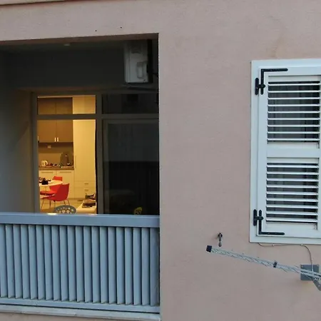 Apartman Gusar -Top Position, Close To The Center And The Beach, Fully Equipped Omis Exterior photo