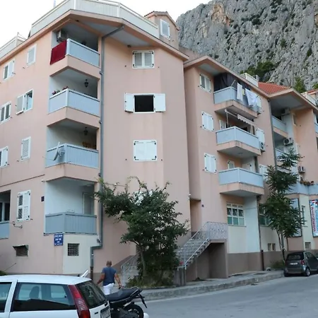 Apartman Gusar -Top Position, Close To The Center And The Beach, Fully Equipped Omis Exterior photo
